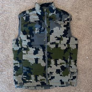 NWOT KUIU Kenai Vest!